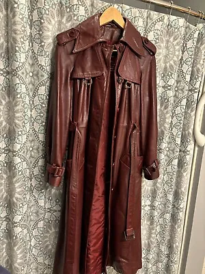 Vtg 1970’s Etienne Aigner Womens Oxblood Red Leather Button Trench Coat Size 14* • $105
