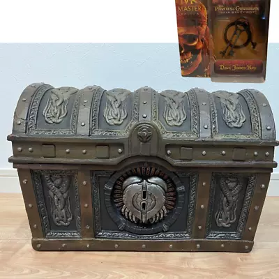 Master Replicas Pirates Caribbean Dead Man's Chest Davy Jones Key - Ltd 2000 • $1780