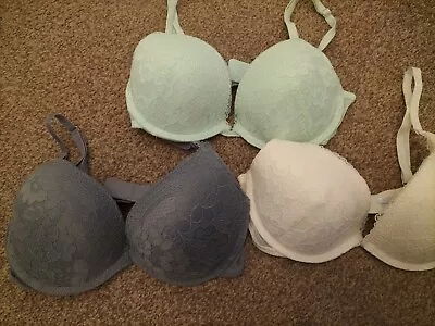 3 X Padded Uplift Bras Cream Mint Grey New 32D Adjustable Straps  • £3