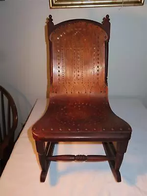 Antique Wood Child’s Rocker With Pierced Bentwood Back & Seat • $25