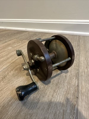 $10 • Buy Vintage Brigantine Salt Water Fishing Reel 250 Yard Capacity