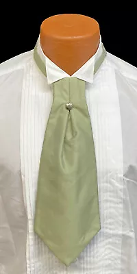 Green Cravat With Tie Pin Pre-Tied Ascot Necktie Victorian Costume Formal • $8.99