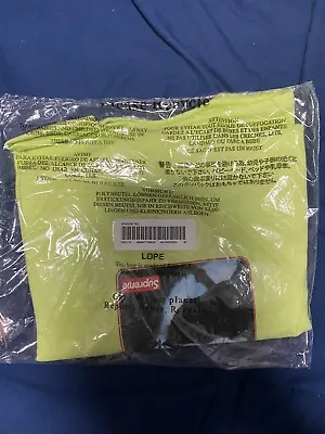 AUTHENTIC/ BRAND NEW Supreme 21FWT6 Shadow Tee Tshirt Neon Green Size M • $75