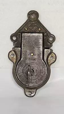 $20 • Buy Vintage Yale & Town Hasp & Lock With Key ~ Cabinet ~ Foot Locker ~