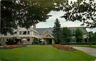 Wisconsin WI Baileys Harbor Maxwelton Braes Resort/ Golf Club 1973 Postcard • $8.95