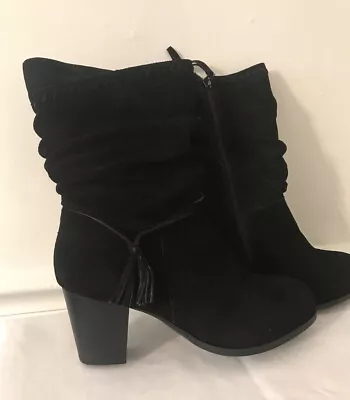 Minnetonka Women's Calf Hi  Boot Black With Ankle Fringe Boots Sz10 • $19.95