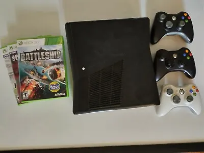 $70 • Buy Microsoft Xbox 360 Slim Lot With 3 Wireless Controllers, 3 Games, No Hard Drives