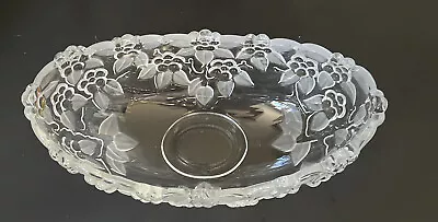 Mikasa Crystal Glass CARMEN Frosted Satin Flower Centerpiece Serving Bowl Dish • $10.99