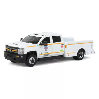 1/64 18 Chevy Silverado 3500 Union Pacific Maintenance Dually Drivers 11 46110-C • $12.99