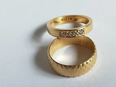 Two 18ct Solid Gold Pieces A Band And A Ring Total 9.3g Not Scrap 18k 750 • £520