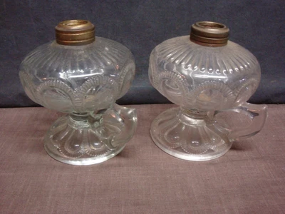 $15 • Buy Vintage Imperial Zippered Loop Footed Finger Lamps