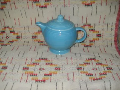 VINTAGE TURQUOISE  FIESTA  MEDIUM TEA POT & LID        -          K23 • $135