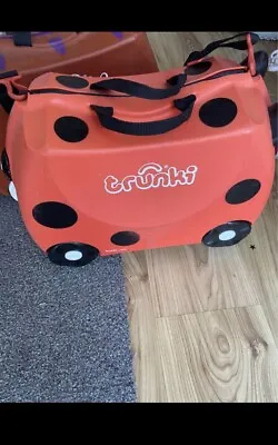 Trunki 0092-GB01-1/ 10102  18L Harley The Ladybug Ride-on Kids Suitcase - Red • £15