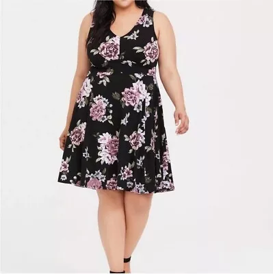 Torrid Size 2/2X Black Floral Skater Dress V Neck Sleeveless Stretch • $21.99