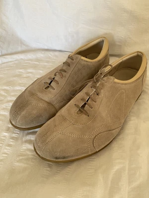£60 • Buy Jil Sander Beige Suede Lace Up Shoes Size 8