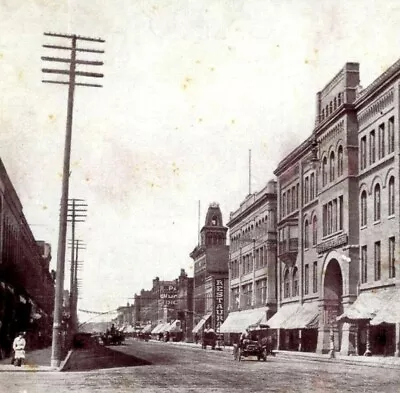 Front Street Mankato Minnesota Litho Postcard Saulpaugh Hotel Commercial College • $11.85