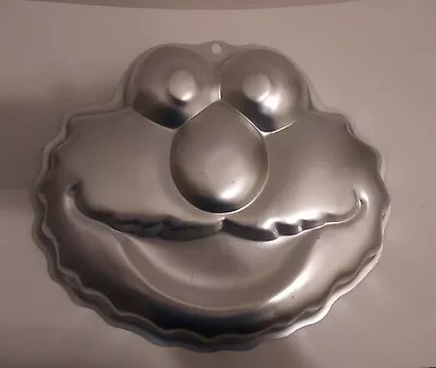 2002 Elmo Face WILTON Sesame Street Birthday Cake Pan # 2105-3461 • $7.99