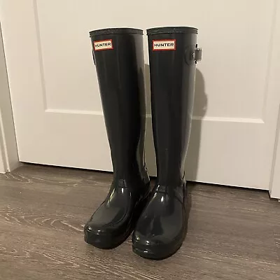 HUNTER Women's Tall Gloss Wellies Rain Boots Dark Gray / Navy Size 8 / 39 • $67.99