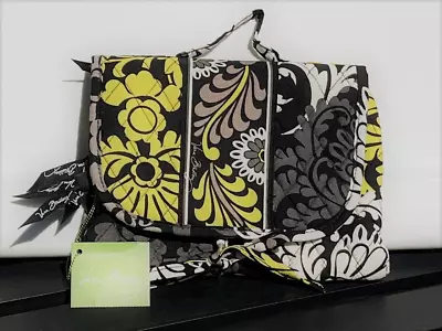 NEW Retired VERA BRADLEY Essentials Cosmetic BAROQUE Trifold Makeup Bag Case NWT • $26.50