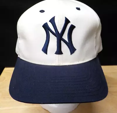 Vintage 90's New York Yankees 2 Tone Snap Back Hat Cap Osfa Logo 7 Baseball Mlb • $49.99