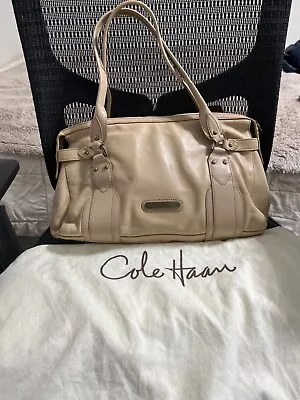 Beautiful Cole Haan Beige Leather Handbag Bag  • $26