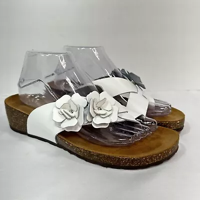 A. GIANNETTI White Leather Toe Loop Wedge Heel Slide Sandals Sz 10 • $21.24