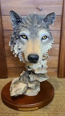 Mill Creek Studios Out Of The Shadows Wolf Sculpture Number 2000/4000 Excellent • $700