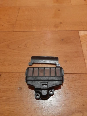 £9.95 • Buy Genuine Stihl 023 Ms230 Chainsaw Air Filter Holder And Air Filter 1123 124 3505 