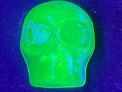 Green Vaseline Glass Gothic Skull Head Uranium Skeleton Halloween Glow Bones Art • $19.99