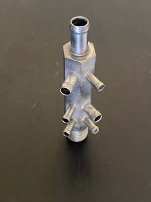 $39.99 • Buy 68 69 70 71 72 Mustang Cougar Ford Intake Manifold 7 Port Vacuum Fitting
