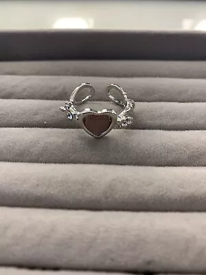 Love Heart Ring. • £3