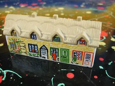 Jubilee Terrace Wade Whimsey-iin-the-Vale Miniature Porcelain Row House England • $50.68