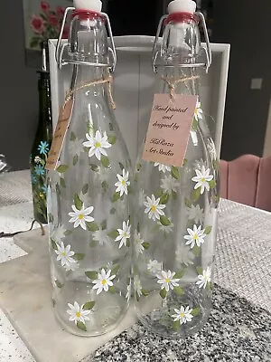 Hand Painted Glass Water Drinks Table Fridge Bottle Daisy Wedding Birthday Gift • £15.99