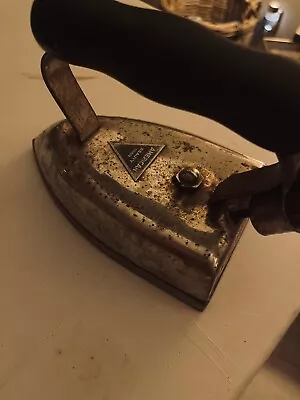 Vintage 1908 | American Beauty Iron | 6.5LB • $14