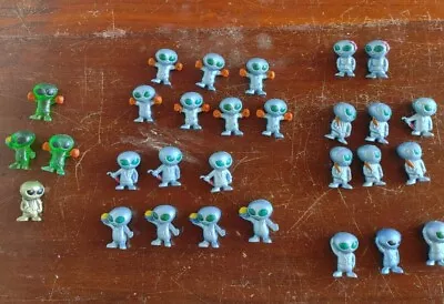 Vintage 1990s Sports ALIENS Mini Figures 1  - Vending Machine Lot Of 29 • $40