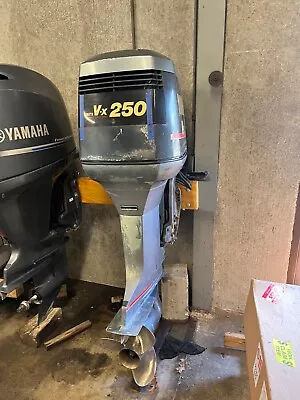 1995 Yamaha 250 HP 2-Stroke 25  Outboard Boat Motor Engine V6 Runs Well • $3500