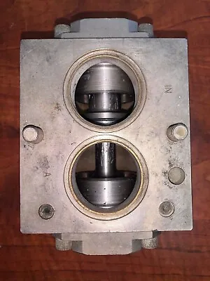 Pre-Owned Versa 2-Way Valve Block (#186230-1) • $67