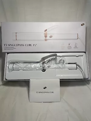 T3 SinglePass Curl Professional Curling Iron 1 1/2 Inch White Rose Gold • $68.99