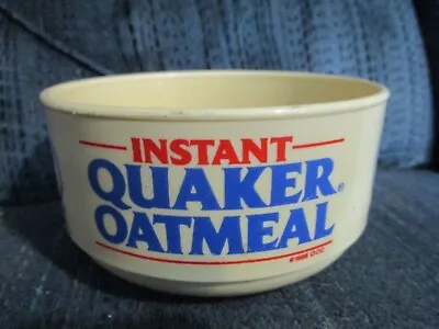 WHIRLEY Vintage Quaker Oats Instant Oatmeal Plastic Bowl • $9.99