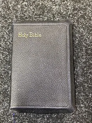 £64.99 • Buy Holy Bible Antique - Old & New Testaments - Eyre & Spottiswoode