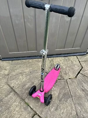 Micro Scooter Maxi 5-12 Years Old • £40