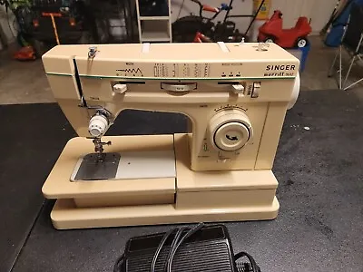 Vintage Singer Merritt 9612 Sewing Machine W Foot Pedal  ~Tested/Working • $40