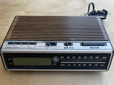 Vintage GE Wood Grain Digital Alarm Clock Radio AM/FM Model 7-4618B Tested Works • $26