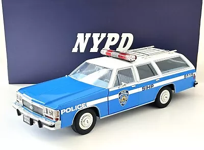 New York City Police NYPD 1988 Ford LTD Crown Victoria Wagon Greenlight 1/18 HTF • $125