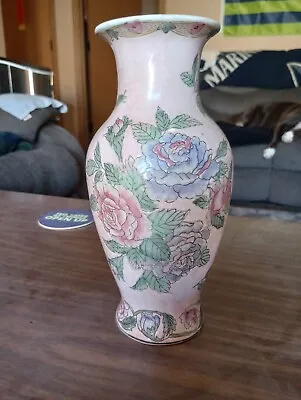 Vintage Hand Painted Macau Toyo Vase With Floral Pattern 10 .5  • $20