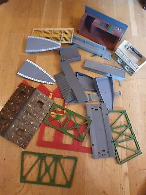 Hornby Triang Train Set Station Assessories  Spares Repair Lot      ..  . • £21.99