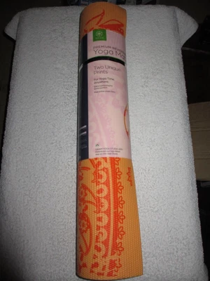 $8 • Buy GAIAM Premium Reversible Yoga Mat 68 X24 X6mm
