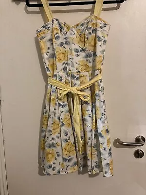 Oasis ‘Belle’  Yellow Floral Vintage Style Dress Size 10 • £20