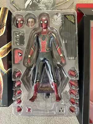 Hot Toys MMS482 Hot Toys Avengers: Infinity War Iron Spider • £180