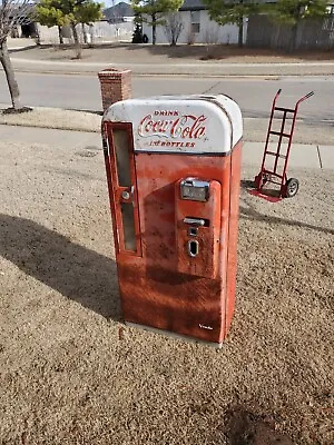 1950's Coca Cola Vendo 81 Coke Machine • $2200